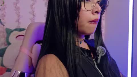 Haely online show from March 3, 2026, 11:43 pm