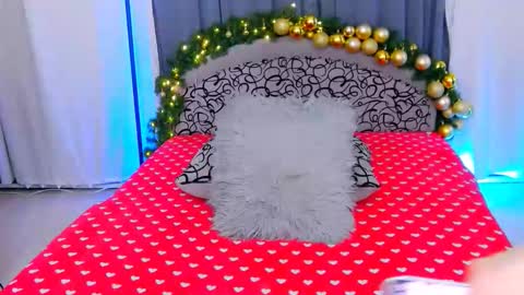 hailey_pirs online show from February 21, 2026, 7:53 am