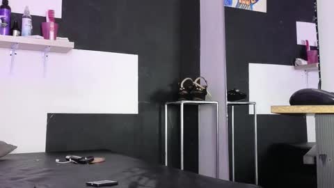 haileycat_ online show from November 1, 2025, 12:34 am