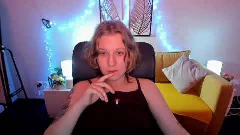 Hailey online show from October 15, 2025, 8:58 am