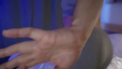 Hailey Harper online show from November 23, 2025, 2:28 pm