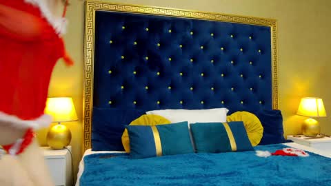 Hailey online show from December 20, 2024, 10:16 am