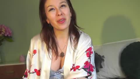 Hailey online show from February 21, 2025, 10:39 am