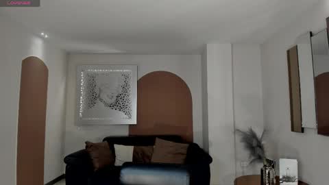 Hailey online show from April 1, 2026, 11:22 am