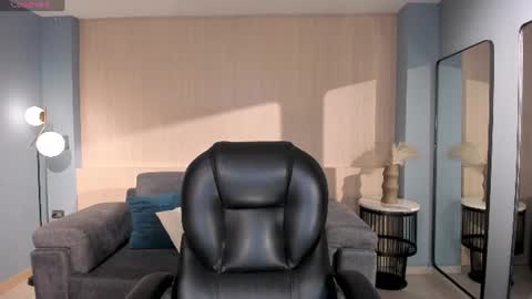 Snapshot of haileyross_ chatting on June 20, 2026, 1:52 am Hailey online show from June 20, 2026, 1:52 am