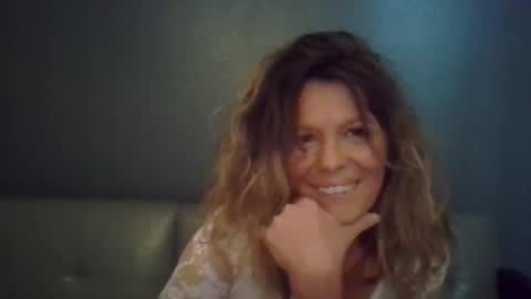 Hailey online show from October 23, 2025, 7:45 pm