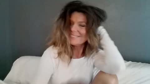 Snapshot of haileys123 chatting on January 17, 2026, 7:39 pm Hailey online show from January 17, 2026, 7:39 pm