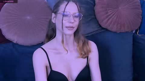 Carla online show from May 28, 2026, 8:17 pm