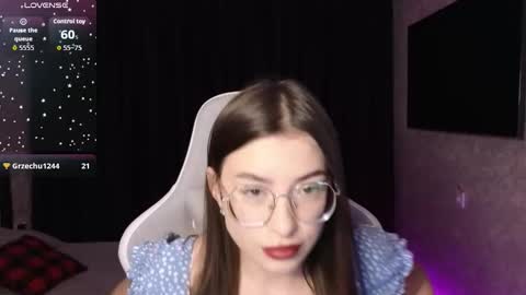 HailyHeavenly online show from November 28, 2025, 9:01 am