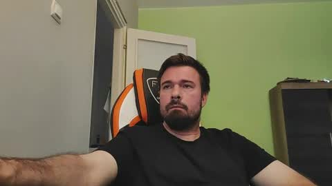 Snapshot of hairy_guy007 chatting on June 13, 2026, 7:39 am hairy_guy007 online show from June 13, 2026, 7:39 am