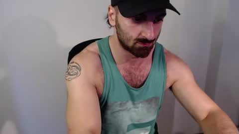 hairy_superman online show from June 19, 2026, 5:45 am