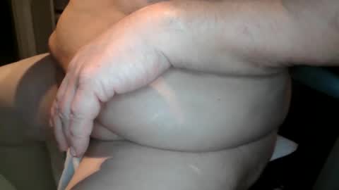 hairyarmpit_lover_1970 online show from November 28, 2025, 7:00 am