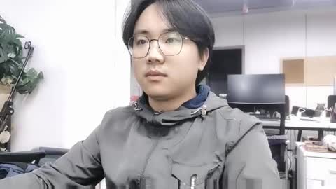 hairycol66 online show from November 28, 2025, 2:53 pm