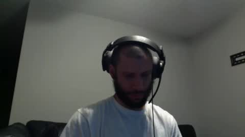 hairydadbod6 online show from December 8, 2024, 1:35 am