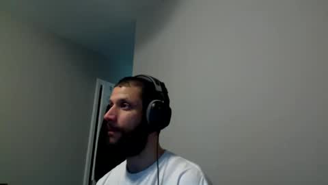 hairydadbod6 online show from January 15, 2025, 2:06 am