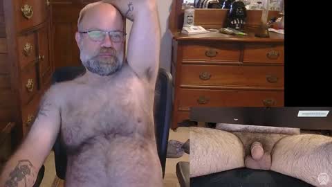 HairyDaddyBear69 online show from September 22, 2025, 3:47 pm