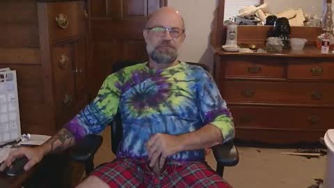 HairyDaddyBear69 online show from December 5, 2025, 3:20 pm