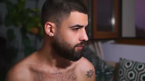 HairyRobXxX online show from September 11, 2025, 3:39 am