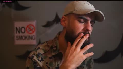 HairyRobXxX online show from October 21, 2025, 3:35 pm