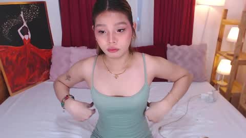 YOUR SIDECHIC HAILEY online show from January 18, 2025, 6:56 am