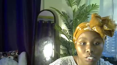 Snapshot of haizel_ebony chatting on November 8, 2025, 8:40 pm haizel online show from November 8, 2025, 8:40 pm