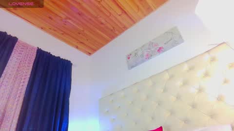 haley_evans_ online show from January 16, 2025, 11:37 am