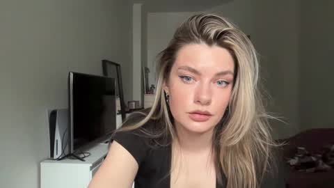 Snapshot of haley_rune chatting on February 3, 2025, 11:20 am haley_rune online show from February 3, 2025, 11:20 am