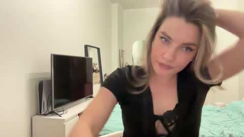 Snapshot of haley_rune chatting on February 21, 2025, 5:20 pm haley_rune online show from February 21, 2025, 5:20 pm