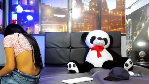 Snapshot of haliz_and_apolo chatting on December 13, 2024, 3:43 pm haliz_and_apolo online show from December 13, 2024, 3:43 pm