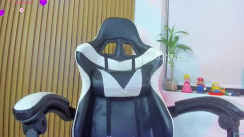 Anahis online show from February 28, 2025, 1:05 am