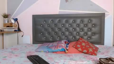 halle_bailey online show from March 27, 2026, 9:58 pm