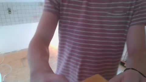 hallejulia online show from January 6, 2025, 1:52 pm