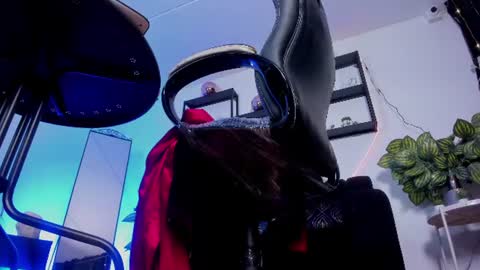 Snapshot of halley_ravenn chatting on June 14, 2026, 2:24 am halley_ravenn online show from June 14, 2026, 2:24 am