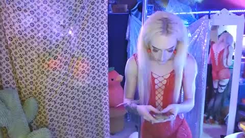 Snapshot of halovalentine chatting on March 8, 2025, 12:44 am halovalentine online show from March 8, 2025, 12:44 am