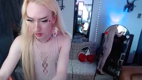 halovalentine online show from February 24, 2026, 3:43 pm