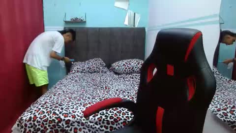 hamcummboy20 online show from November 1, 2025, 5:31 am