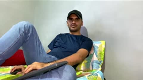 hamiltong12 online show from November 30, 2025, 7:45 am