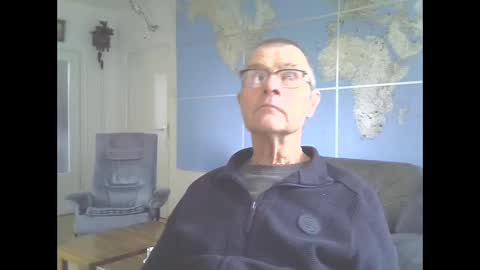 Snapshot of hamto65 chatting on October 4, 2025, 8:34 am Prefer men 80 online show from October 4, 2025, 8:34 am