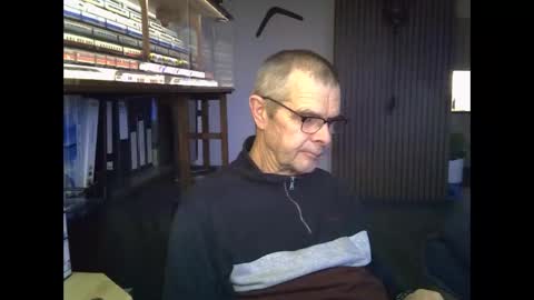 Snapshot of hamto65 chatting on February 8, 2026, 4:32 pm Prefer men 80 online show from February 8, 2026, 4:32 pm