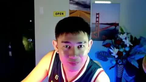 Dem online show from October 8, 2025, 10:07 pm