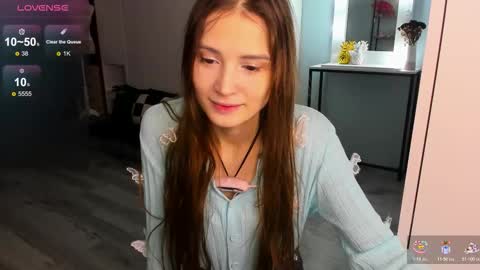 Hana online show from December 18, 2025, 2:23 pm