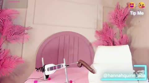hanaahquinn online show from February 10, 2026, 11:36 am