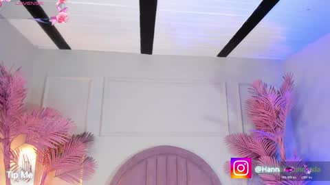 hanaahquinn online show from April 9, 2026, 11:37 am