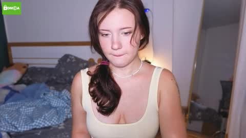 hanahwoods online show from September 27, 2025, 7:52 pm