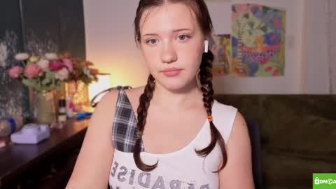 Snapshot of hanahwoods chatting on April 10, 2026, 3:12 am hanahwoods online show from April 10, 2026, 3:12 am