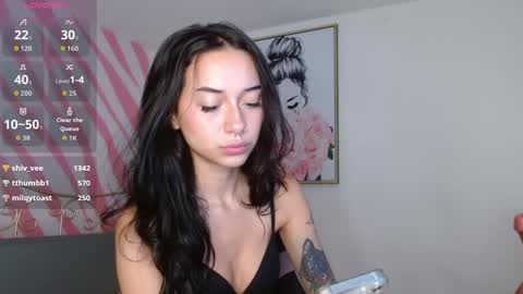 Snapshot of hanaku_8 chatting on May 27, 2026, 1:57 am Hanaku online show from May 27, 2026, 1:57 am