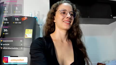 hanasleep online show from November 10, 2025, 8:19 pm