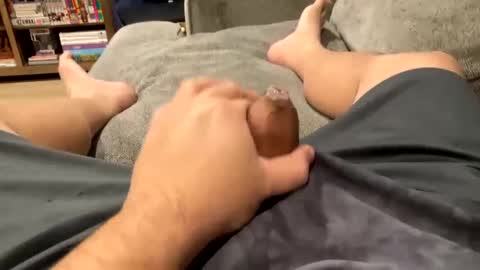 handhugger online show from December 12, 2024, 11:25 pm