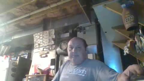Snapshot of handiemanhere chatting on March 27, 2026, 3:23 am naked man online show from March 27, 2026, 3:23 am