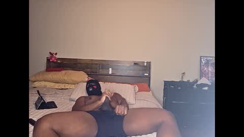 handsallover242 online show from October 20, 2025, 7:14 pm